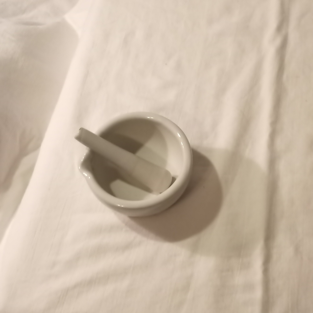 Price Drop!!!!! Get it B4 it's Gone Medicine Mixing Bowl